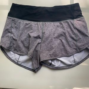 lululemon charcoal grey speed-up shorts